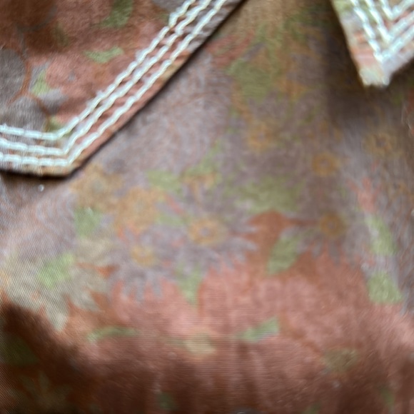 Very cool Long sleeve true religion shirt. - Picture 8 of 10